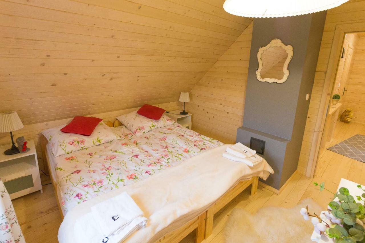 Domki Pod Kuznia Falsztyn Exteriör bild