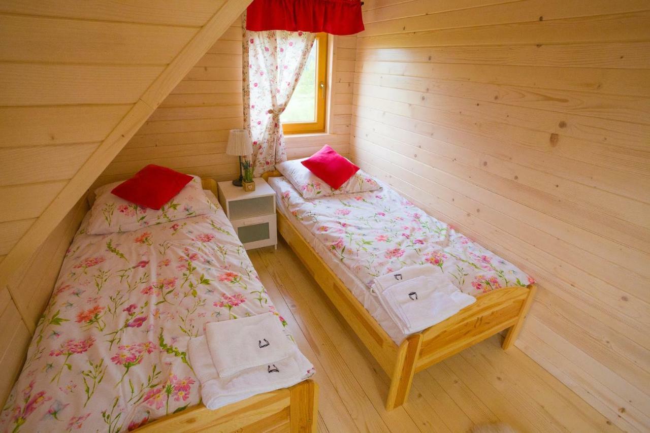 Domki Pod Kuznia Falsztyn Exteriör bild
